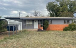 306 Laurel Drive, Winters, TX 79567