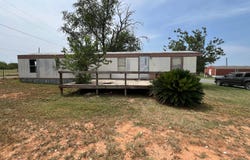 1819 Country Road 1001, Pearsall, TX 78061