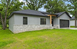 804 Iris Ave, Crane, MO 65633