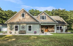 6574 Lafountaine Drive, Plainwell, MI 49080