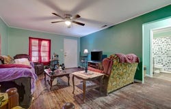 1009 W. Main, Nacogdoches, TX 75964