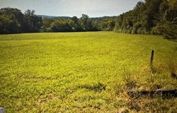 16 Riverbluff, Summerville, GA 30747
