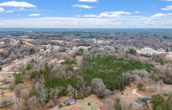 Sheila Drive, Henderson, TN 38340