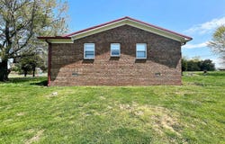 3821 Bardstown Road, Elizabethtown, KY 42701