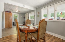 10 Riverside Avenue, Mexico, ME 04257