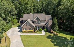 416 St Ives Walk, Monroe, GA 30655