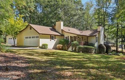 15 Perthshire Drive, Peachtree City, GA 30269