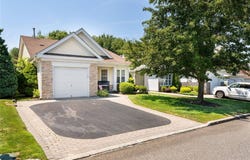 40 Perri Circle, Middle Island, NY 11953