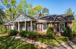 180 PEACHTREE CIRCLE, MOUNTAIN BROOK, AL 35213
