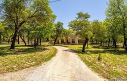162 Champions Blvd, La Vernia, TX 78121