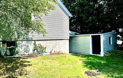 172 Ashcraft Road, New London, CT 06320