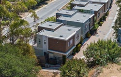 2780 N Wright Ln, Los Angeles, CA 90068