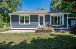 29 Carr St, Sutton, MA 01590