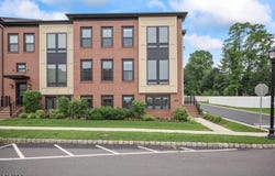 15 E Hartwick Dr, Montgomery Twp., NJ 08558