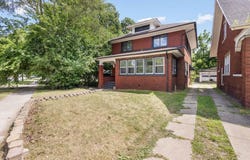 2118 Lincoln Way W, South Bend, IN 46628
