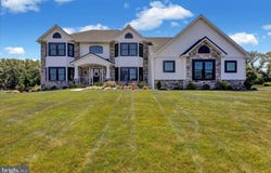 34 CHASEN COURT, READING, PA 19608