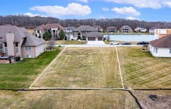9110 Doubletree Drive N, Crown Point, IN 46307