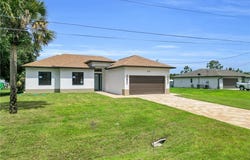 814 McKinley Avenue, Lehigh Acres, FL 33972