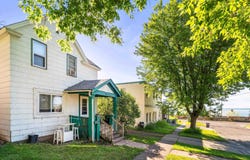 420 S 18th Ave E, Duluth, MN 55812
