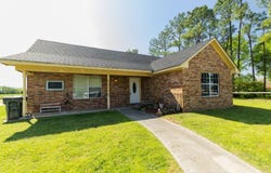 1011 N 49th Ave, Durant, OK 74701