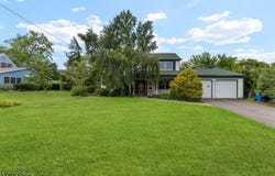 14 Landry Rd, Franklin Twp., NJ 08873-2243