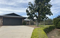 12146 La Cadena, Colton, CA 92324