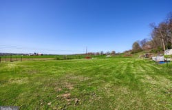 124 STONY HILL ROAD, QUARRYVILLE, PA 17566