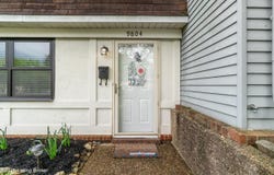 9804 Oakshire Dr, Louisville, KY 40299