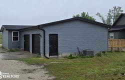 106 SE Oak, Greenfield, IA 50849