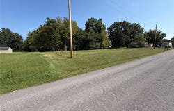 Pine, Montgomery City, MO 63361