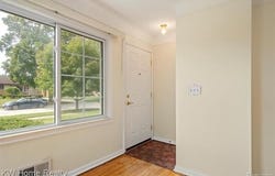 33038 Sheridan Street, Garden City, MI 48135