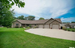 300 OAK VALLEY Drive, Goodfield, IL 61742