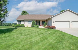 8105 165th Avenue NE, Oak Park, MN 56357
