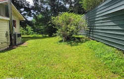 621 Phillips Flats Rd, Oneida, TN 37841