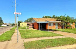 1 S Kentucky Street, Perryton, TX 79070