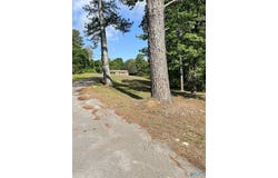 102 Baker Drive, Crossville, AL 35962