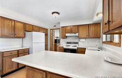 995 Sunny Slope Circle, Camdenton, MO 65020