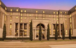 1005 S Shepherd Drive, Houston, TX 77019