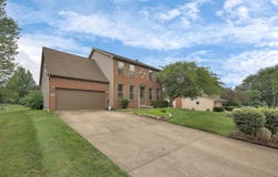 825 Brookside Drive, Pickerington, OH 43147