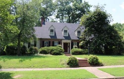 809 First Ave, Farmville, VA 23901