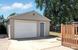 3725 Colby Avenue SW, Wyoming, MI 49509