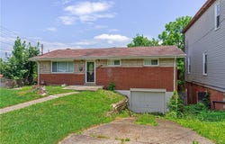 2429 Perry St, Munhall, PA 15120