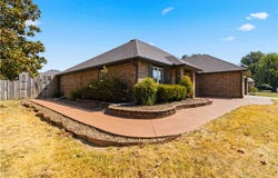 3603 W Hemlock Street, Rogers, AR 72756