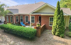 84 SE Valley Way Circle SE, Huntsville, AL 35802