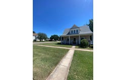 303 W Court St, Lincoln, KS 67455