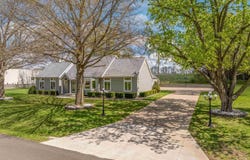 1685 Hedge Apple, Sedalia, MO 65301