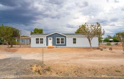 20876 E Mesa Verde Road, Mayer, AZ 86333
