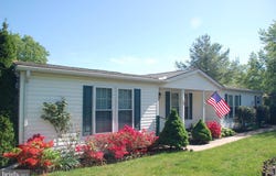 18 ASHETON LANE, SOUDERTON, PA 18964