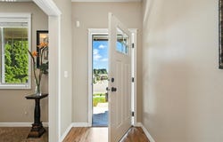 5710 NE 62ND ST, Vancouver, WA 98661