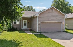 1220 N Piatt Ave, Wichita, KS 67214